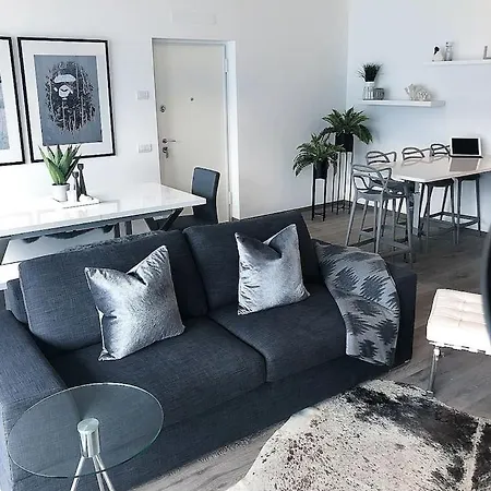 Ulivi Luxury Loft & Pool - The House Of Travelers Appartement Carate Urio